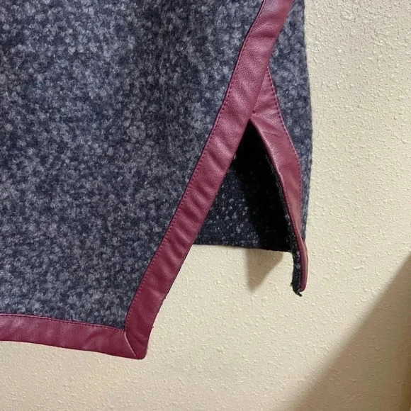Blush Noir Size S Mini Skirt Faux Leather Burgundy Trim Gray Wool Blend NEW FLAW - Picture 6 of 12